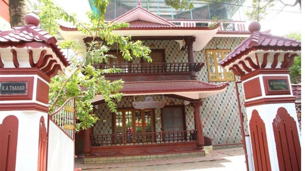 Kuppath Inn Kochi Exterior photo