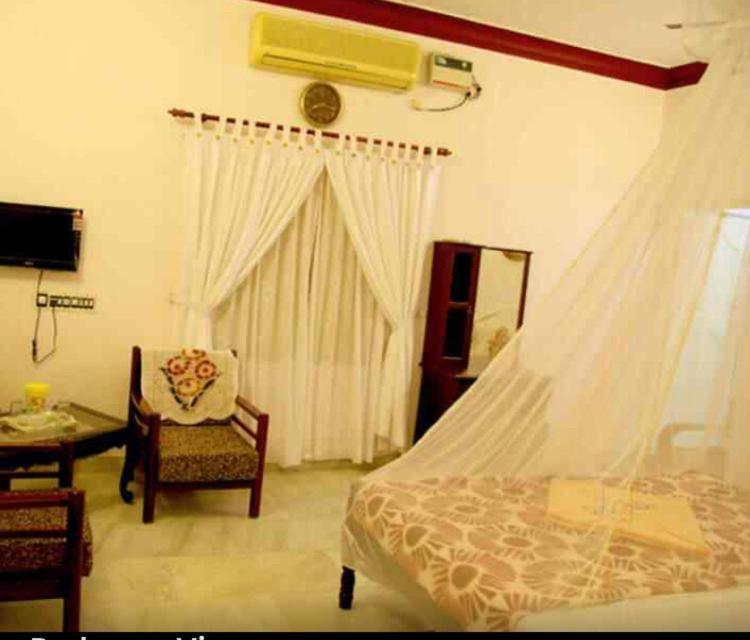 Kuppath Inn Kochi Exterior photo